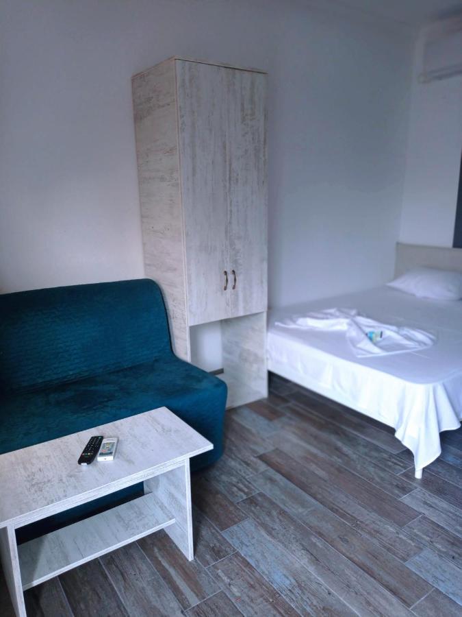 Casa Marronne Hotel คอสติเนช ภายนอก รูปภาพ
